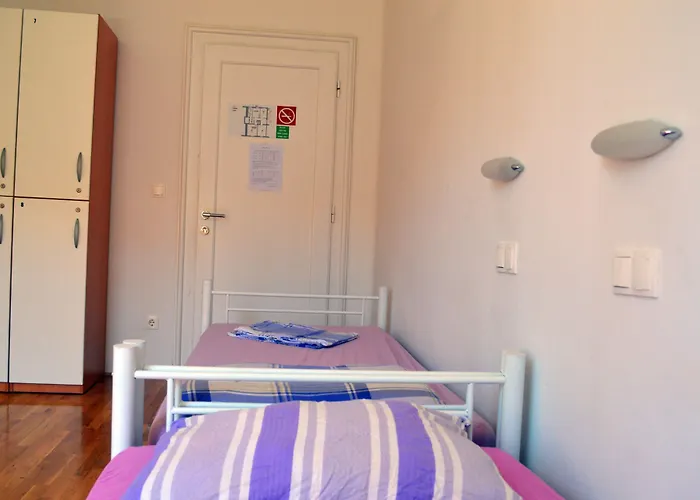 بيت شباب Backpackers 2 *