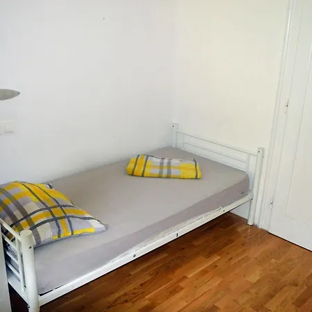 Backpackers 2 Hostel
