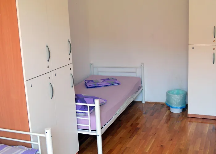 Vandrarhem Backpackers 2 *